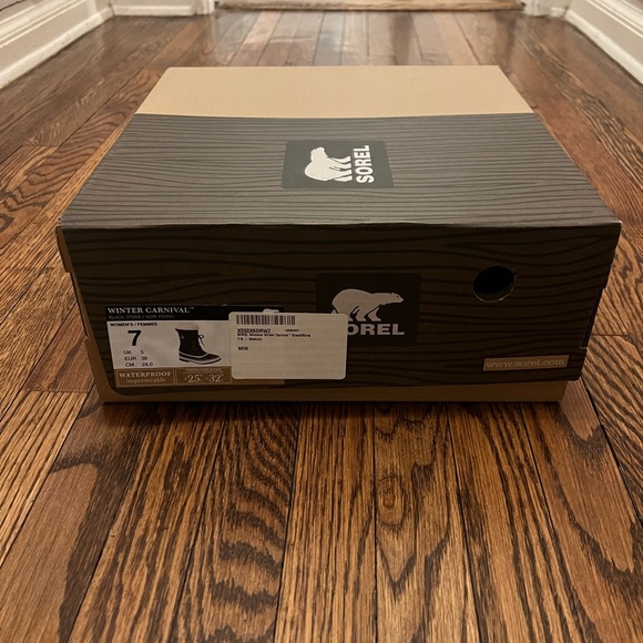 Sorel Winter Carnival Snow Boots Gray Black size 7-NEW - Picture 6 of 6